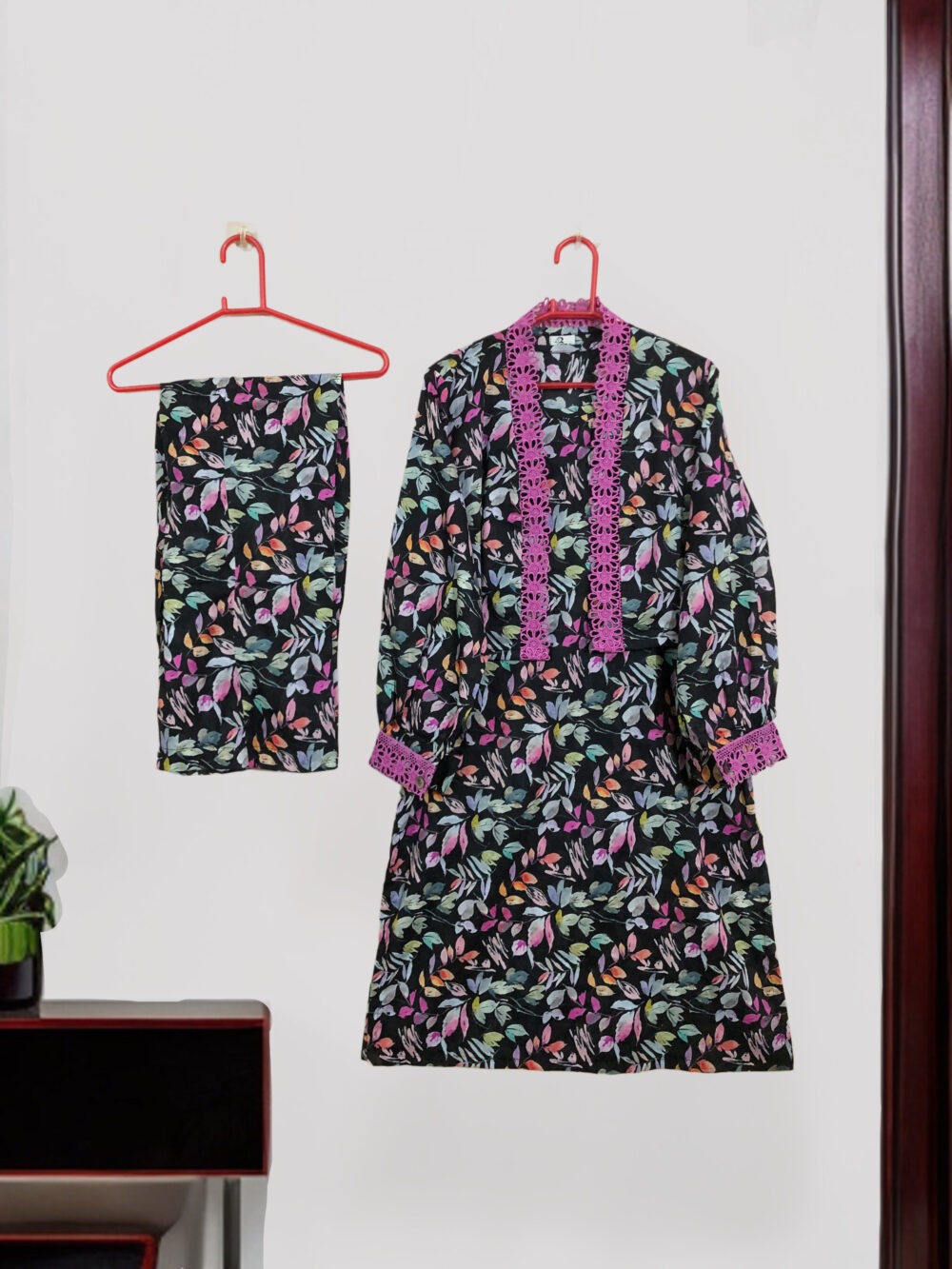 SC-0004 women’s two piece lawn printed lace work coaty with inner suit - Image 2