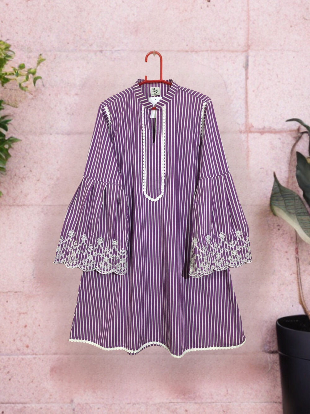 CC-0001 women’s cotton lining sleeves embroidered lace work kurti