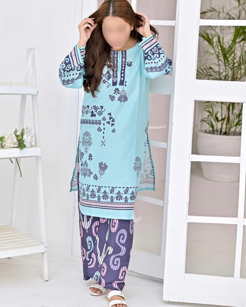 SC-0015 Women’s two piece swiss lawn printed kurti with palazzo suit - Image 2