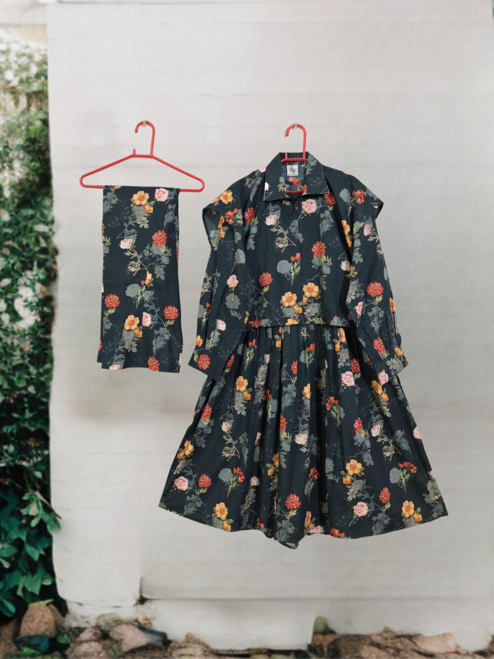 SC-0017 women’s two piece lawn printed front open zip coaty with sleeves frock suit - Image 2