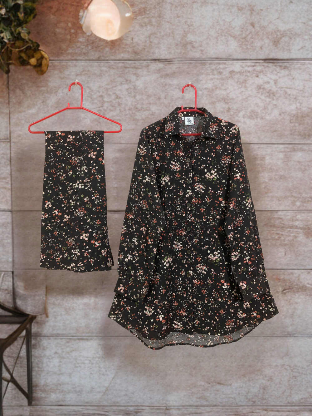 SC-0018 Women’s two piece poly lawn printed front open tale top with palazzo suit - Image 3