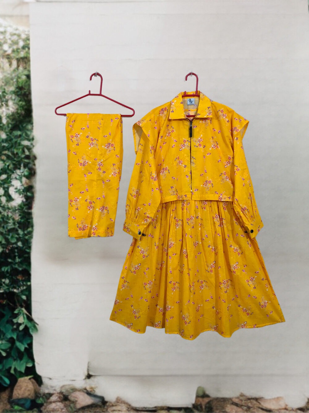 SC-0017 women’s two piece lawn printed front open zip coaty with sleeves frock suit - Image 4