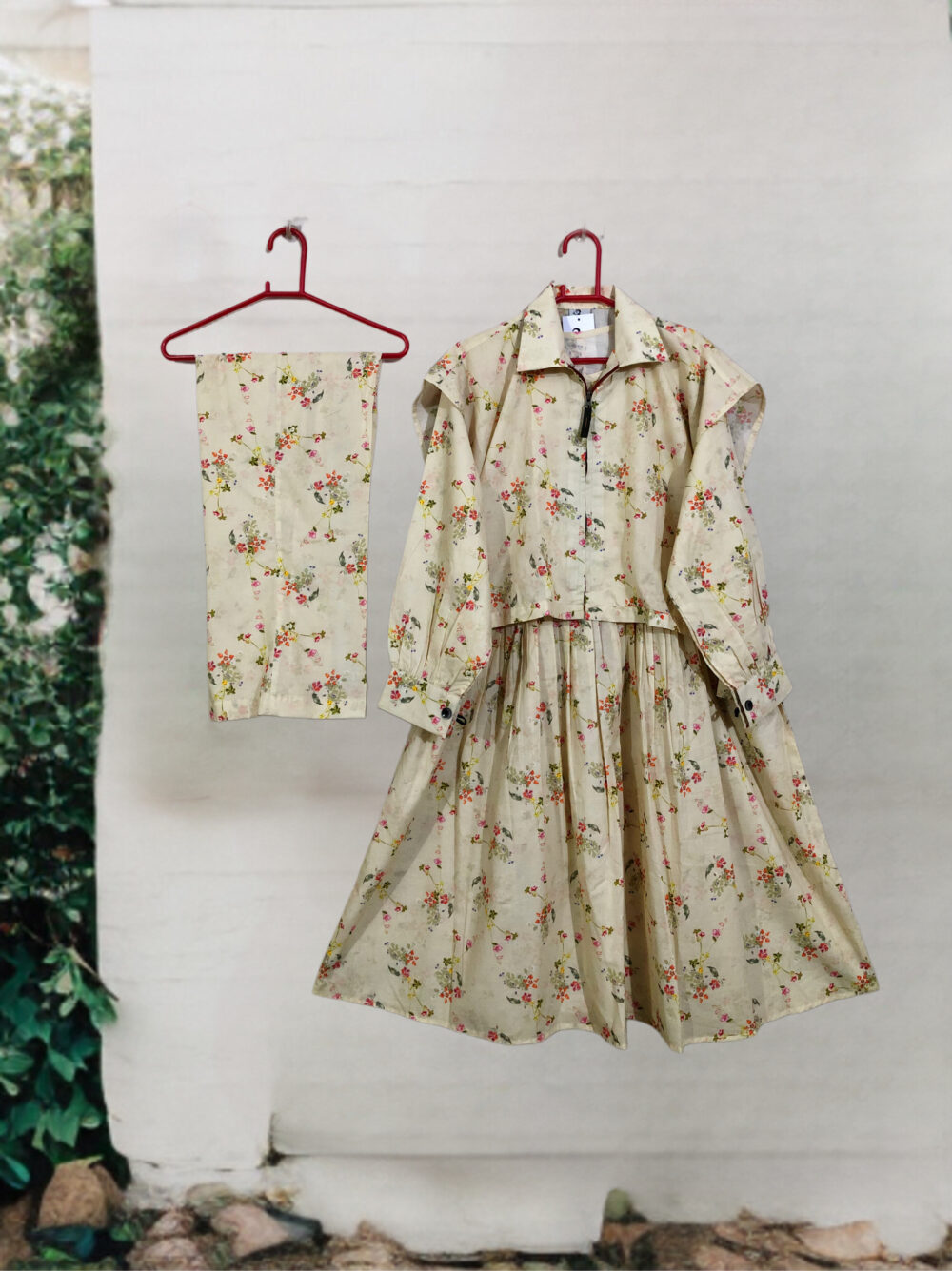 SC-0017 women’s two piece lawn printed front open zip coaty with sleeves frock suit - Image 3