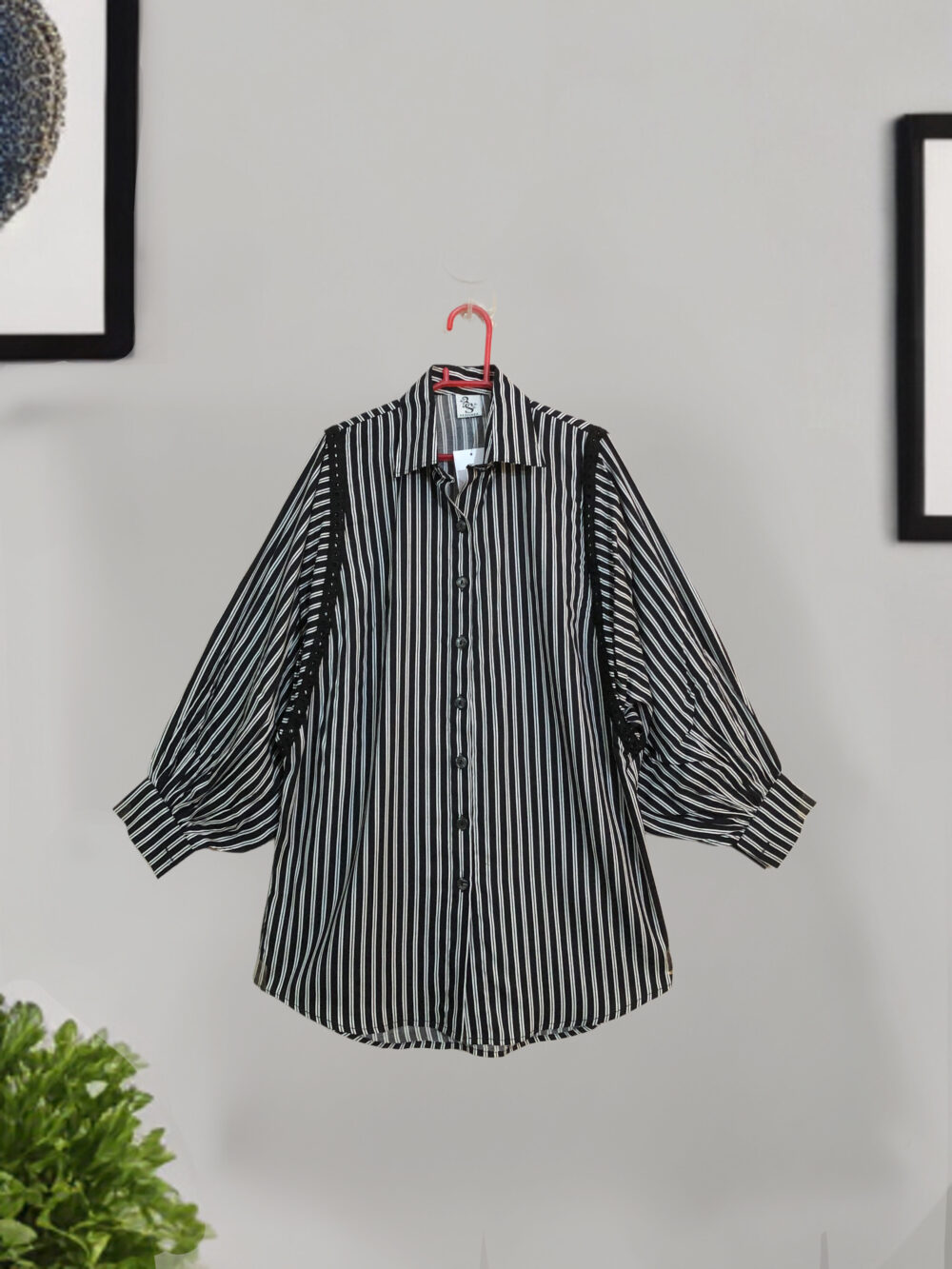 LC-0012 women’s linen front open lace work baggy sleeves top - Image 3