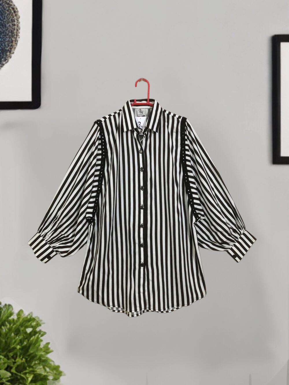 LC-0012 women’s linen front open lace work baggy sleeves top - Image 2