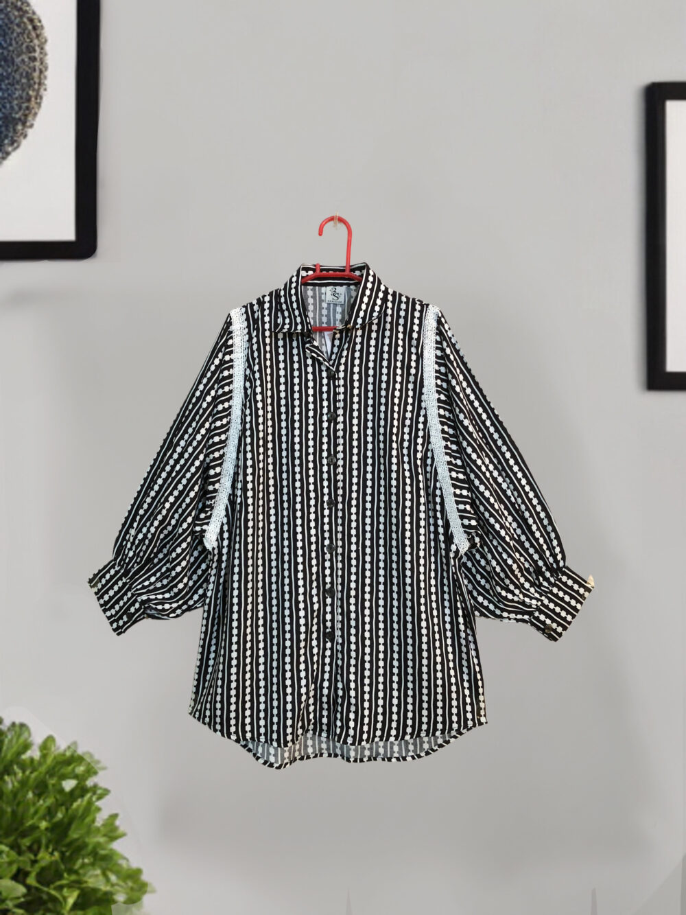 LC-0012 women’s linen front open lace work baggy sleeves top - Image 4