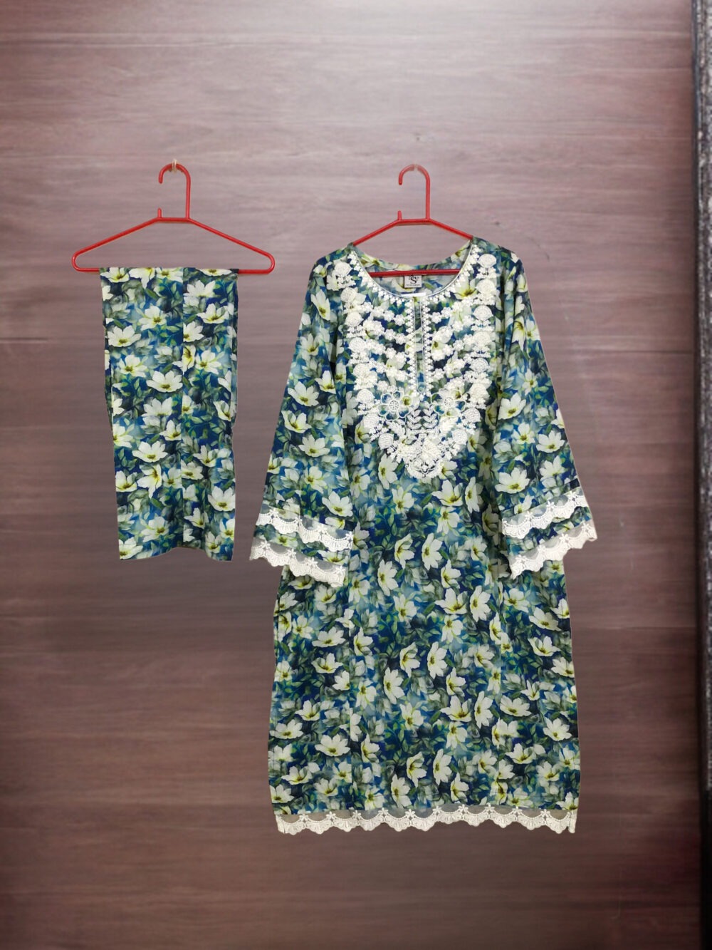SC-0028 women’s two piece lawn front embroidered sleeves and border lace work suit - Image 2