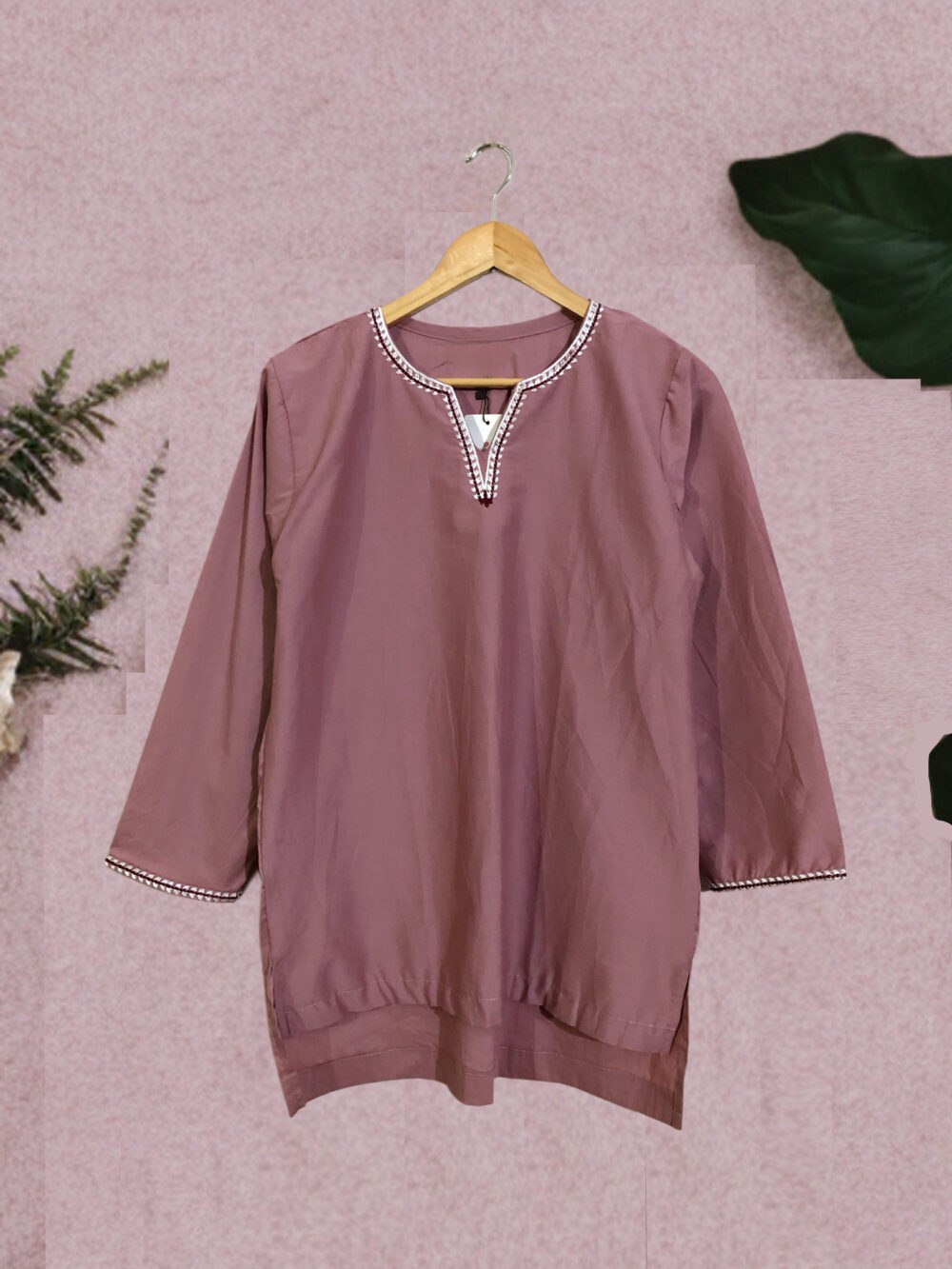 CC-0011 women’s cotton solid embroidered tale top